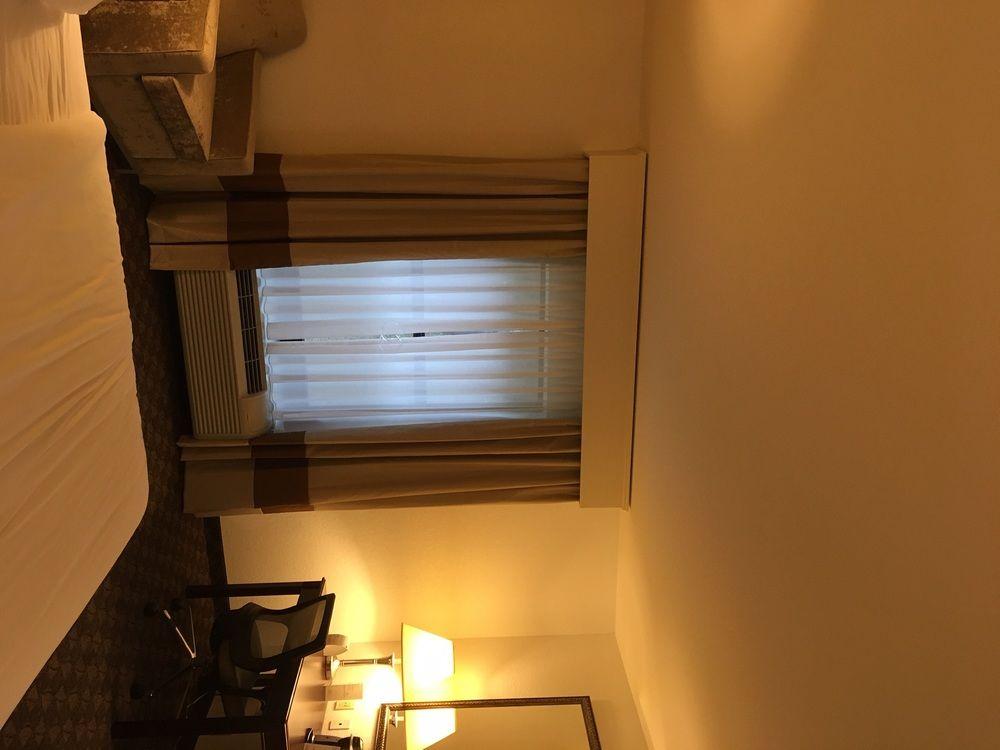 Holiday Inn Express West Jefferson By Ihg Bagian luar foto