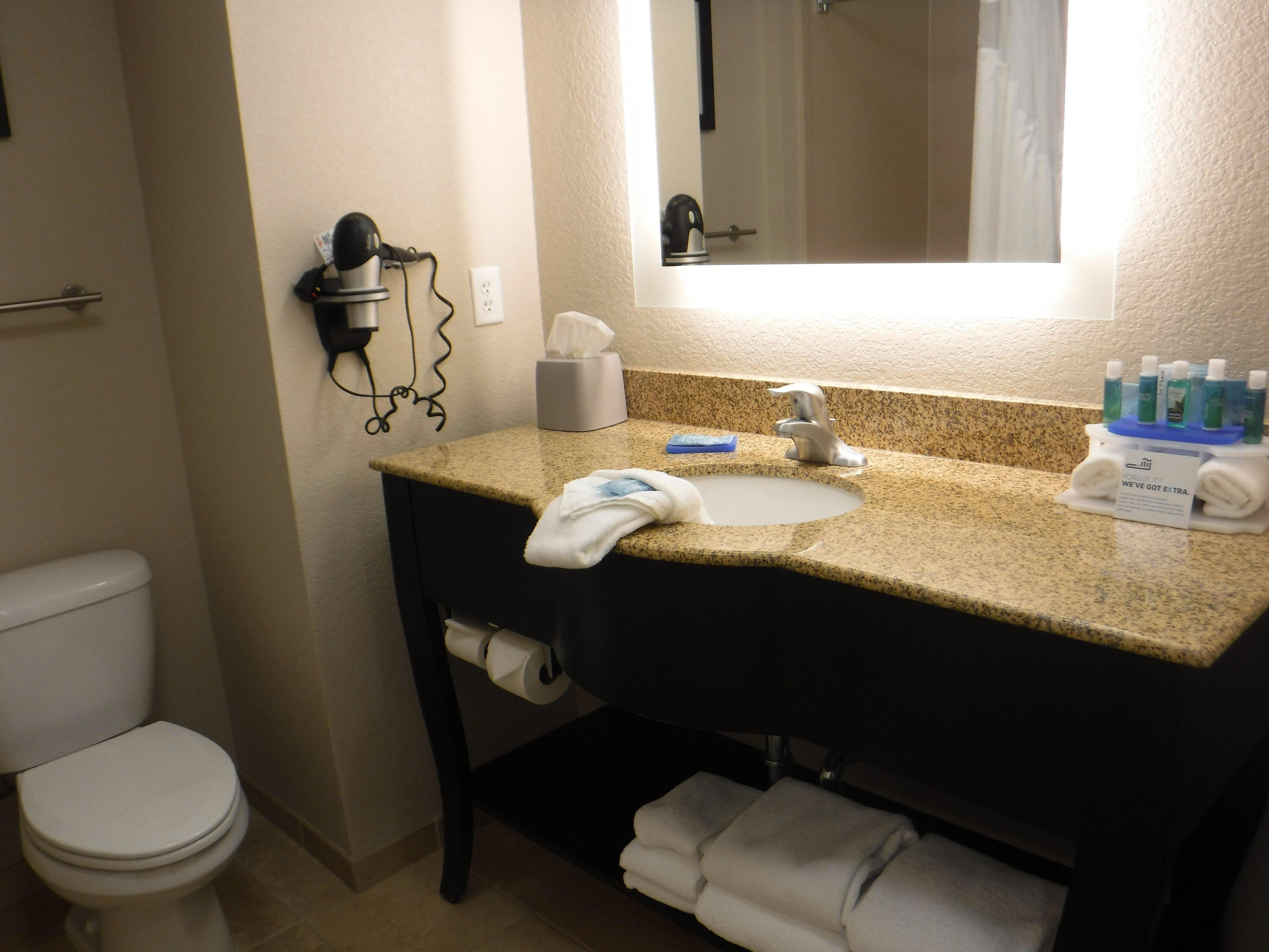Holiday Inn Express West Jefferson By Ihg Bagian luar foto