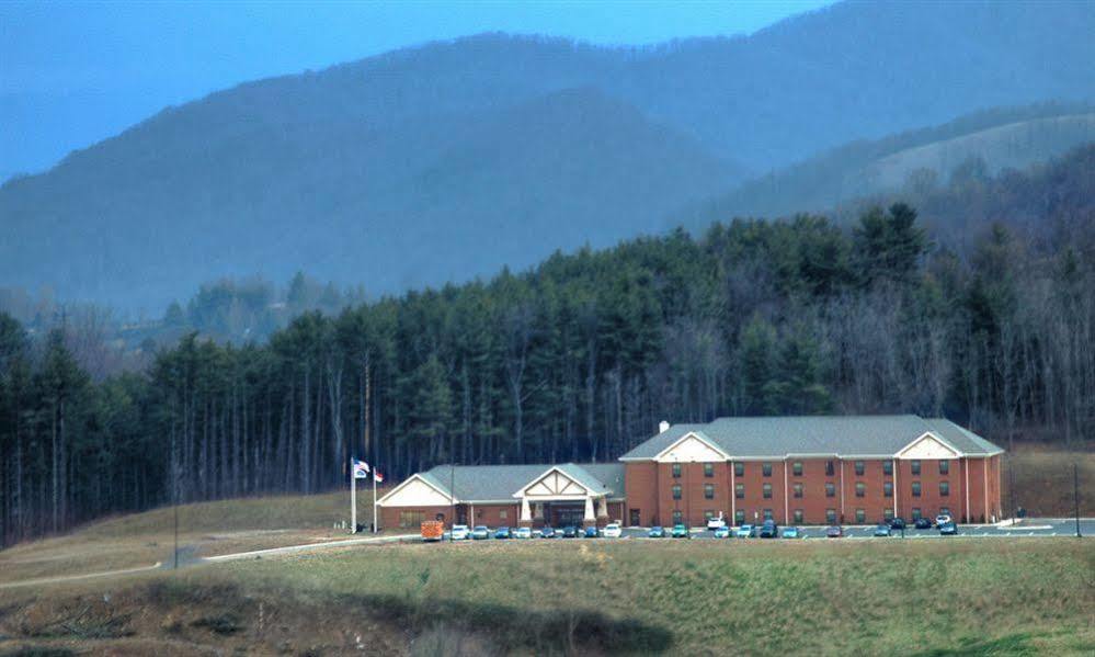 Holiday Inn Express West Jefferson By Ihg Bagian luar foto