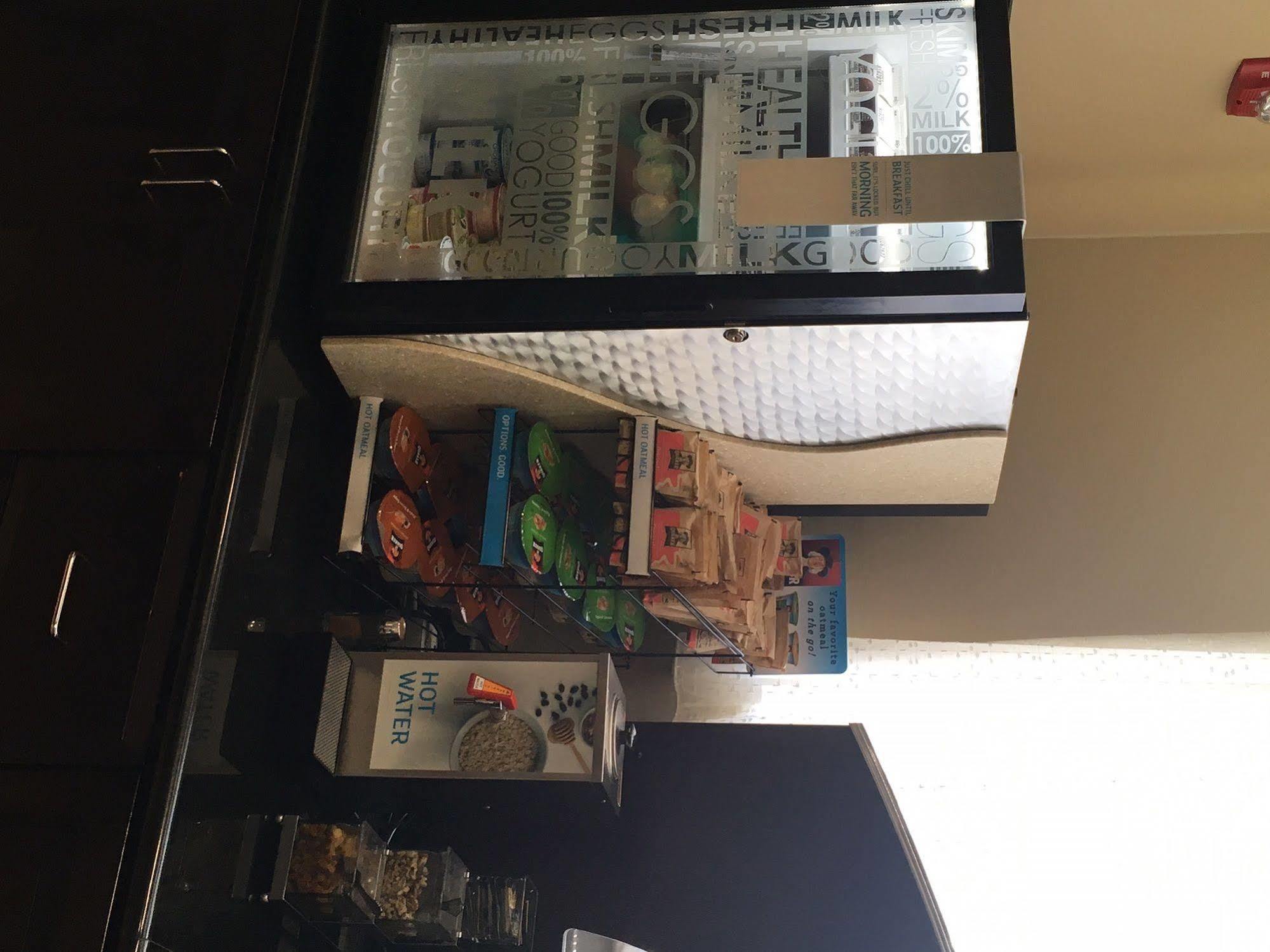 Holiday Inn Express West Jefferson By Ihg Bagian luar foto