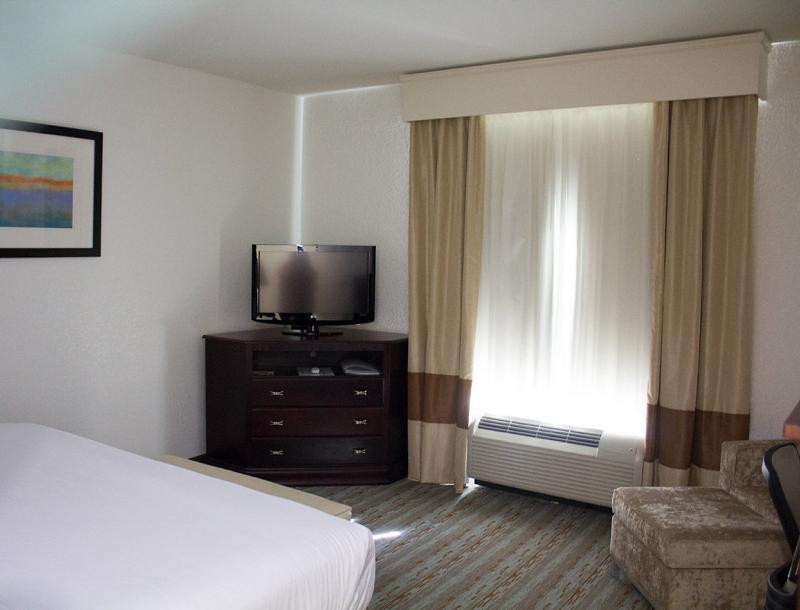 Holiday Inn Express West Jefferson By Ihg Bagian luar foto